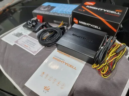 인천 블랙박스 니로 SG2 하이브리드 뷰게라 VG9000 보조배터리 마이티셀 SA6000 깔끔하고 안전한 시공은 역시 화이트박스!! / 남양주 구리 하남
