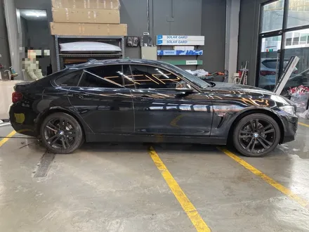 인천 광택과 랩핑제거로 가려져있던 원래의 본 모습을 되찾은 BMW 4GT / 인천 남동구