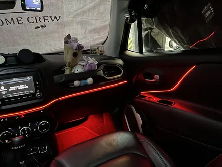 JEEP 레니게이드 비노출 엠비언트 / 인천 남동구