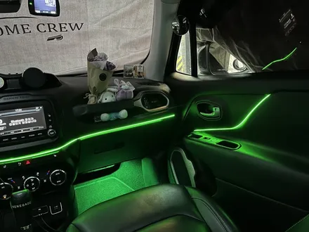 JEEP 레니게이드 비노출 엠비언트 / 인천 남동구