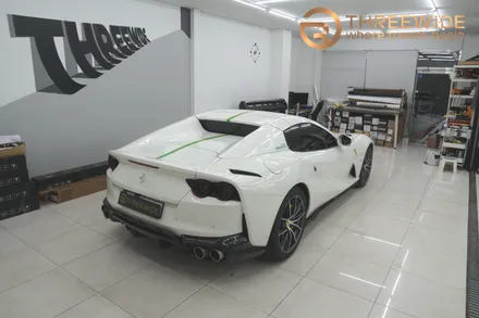 페라리 812 GTS 랩핑 전문점에서 커스텀 데칼 시공 / 성남,판교,분당.강남
