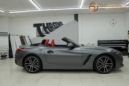 BMW Z4, BMW 매니아들이 즐겨 찾는 분당 랩핑 전문 센터! (#에이버리 #사틴다크그레이 #무광랩핑 #분당 #판교) / 성남시 수정구 시흥동