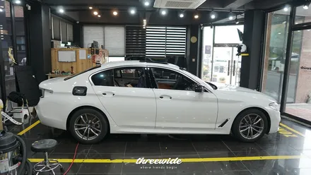 BMW 520D [사틴 블랙 전체랩핑] / 성남시 수정구 시흥동