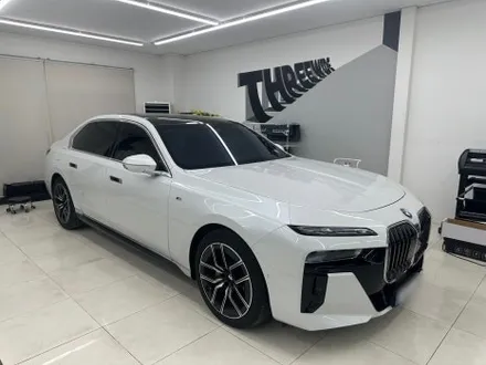분당 BMW i7, 상단 투톤 고광택 투톤 랩핑 시공기 (#전체 #부분 #마이바흐룩 #판교 #코치라인) / 성남시 수정구 시흥동