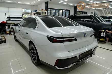 BMW i7(740) 투톤 랩핑, 은은한 순정 느낌 그대로 (#듀오톤 #메탈릭실버 #분당 #판교) / 성남시 수정구 시흥동