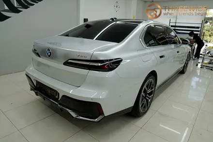 BMW i7(740) 투톤 랩핑, 은은한 순정 느낌 그대로 (#듀오톤 #메탈릭실버 #분당 #판교) / 성남시 수정구 시흥동