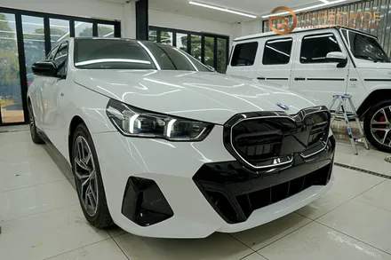 BMW G60 5시리즈 PPF는 어디가 제일 전문으로 잘할까요? (분당 랩핑, 사틴PPF, 무광PPF) / 성남시 수정구 시흥동