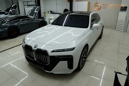 BMW 740i 화이트 바디에 브라운 시트 출고후 내외장 전체PPF 시공완료 (7시리즈, i7, 분당랩핑, 강남ppf, bmw ppf 전문) / 성남시 수정구 시흥동
