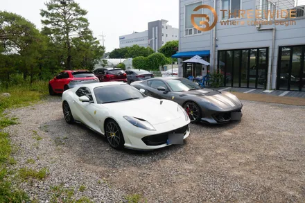 페라리 812 GTS 랩핑 전문점에서 커스텀 데칼 시공 / 성남,판교,분당.강남