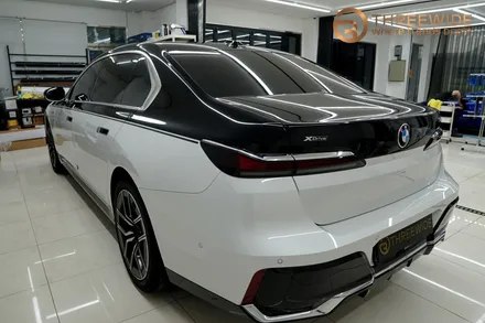 분당 BMW i7, 상단 투톤 고광택 투톤 랩핑 시공기 (#전체 #부분 #마이바흐룩 #판교 #코치라인) / 성남시 수정구 시흥동