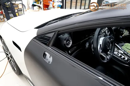 벤츠 GT63, 내 차를 완전히 다르게 만드는 방법!? (#전체랩핑 #사틴펄화이트 #3M #분당 #판교) / 성남시 수정구 시흥동