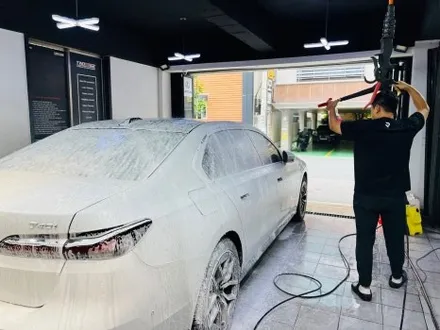 울산랩핑 BMW 740I 투톤랩핑 시공으로 완성된 프리미엄 감성 / 울산 남구