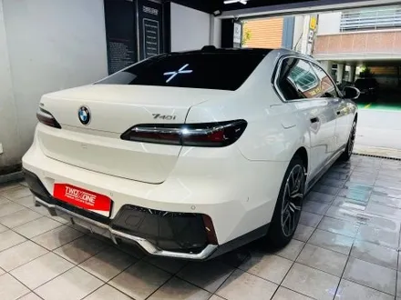 울산랩핑 BMW 740I 투톤랩핑 시공으로 완성된 프리미엄 감성 / 울산 남구