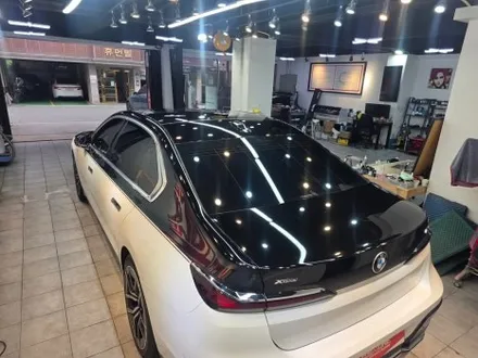 울산랩핑 BMW 740I 투톤랩핑 시공으로 완성된 프리미엄 감성 / 울산 남구