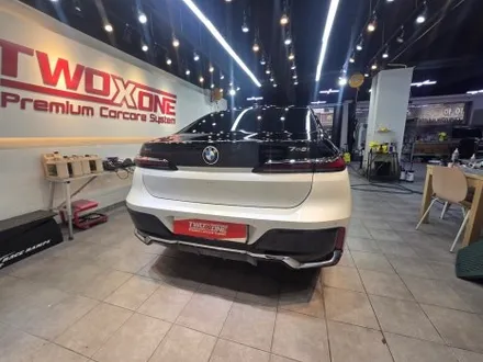 울산랩핑 BMW 740I 투톤랩핑 시공으로 완성된 프리미엄 감성 / 울산 남구