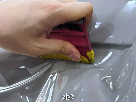 자동차 랩핑 모델Y 재작업 사례, 싼 가격이 남긴 결과 / 인천 서구 청라동