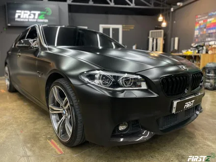 BMW f10 520d 아토믹틸에서 전체 사틴 블랙으로 랩핑 및 블랙 PPF / 대구 수성구