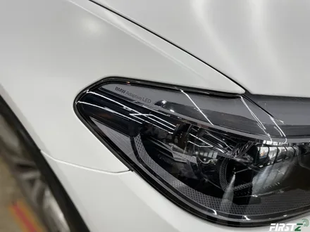 BMW 520d 에이버리 사틴 화이트 전체랩핑 포인트 카본 / 대구 수성구