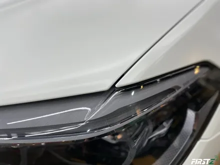 BMW 520d 에이버리 사틴 화이트 전체랩핑 포인트 카본 / 대구 수성구