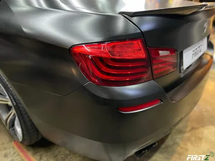 BMW f10 520d 아토믹틸에서 전체 사틴 블랙으로 랩핑 및 블랙 PPF / 대구 수성구