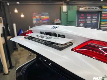 BMW 520d 에이버리 사틴 화이트 전체랩핑 포인트 카본 / 대구 수성구