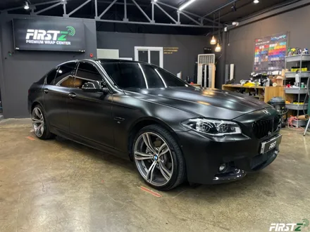 BMW f10 520d 아토믹틸에서 전체 사틴 블랙으로 랩핑 및 블랙 PPF / 대구 수성구