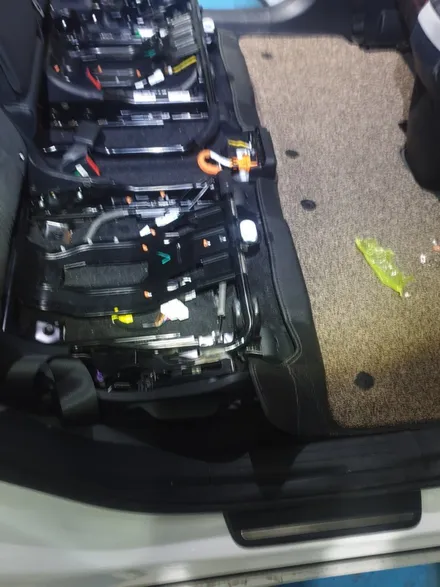 자동차 통풍 시트 라면 국물 제거 음식물 국물 냄새제거 의왕시 출장세차 / 성남, 분당, 판교