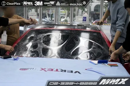 BMW M6 코팅이 벗겨지지 않는 유리보호필름 클리어플렉스 시공 / 성동구 용답동