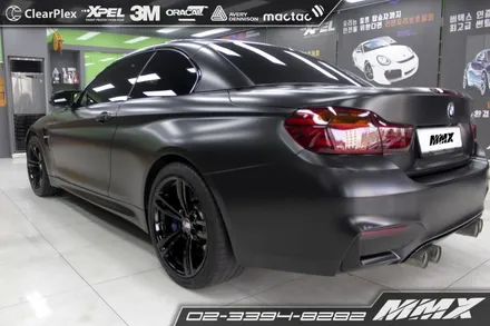 BMW M4 캐릭터라인을 살려주는 사틴블랙 전체랩핑 / 성동구 용답동