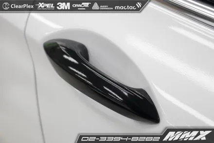 BMW 5GT 유광 화이트 컬러로 자동차 랩핑 / 성동구 용답동