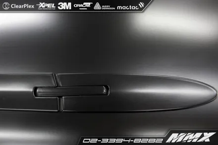 BMW M4 캐릭터라인을 살려주는 사틴블랙 전체랩핑 / 성동구 용답동