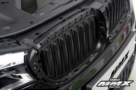 BMW 520D 라이트필름, 그릴랩핑. 조그만 변화로 분위기를 바꿔보세요~ / 성동구 용답동