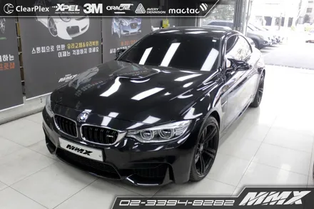 BMW M4 캐릭터라인을 살려주는 사틴블랙 전체랩핑 / 성동구 용답동
