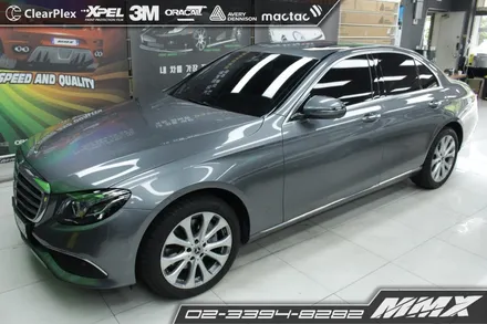 벤츠 E220d 사틴 다크 그레이 전체랩핑 시공 / 성동구 용답동