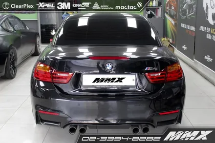 BMW M4 캐릭터라인을 살려주는 사틴블랙 전체랩핑 / 성동구 용답동