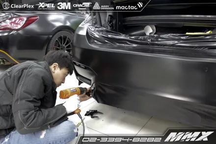 BMW M4 캐릭터라인을 살려주는 사틴블랙 전체랩핑 / 성동구 용답동
