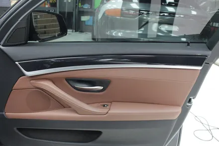 BMW 520d 카본 실내랩핑 / 성동구 용답동