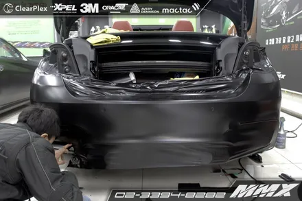 BMW M4 캐릭터라인을 살려주는 사틴블랙 전체랩핑 / 성동구 용답동