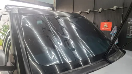 앗 뜨거워 여름이다 랜드로버 디스커버리 4 전면 선팅 윈도우틴팅 아산 배방 탕정 천안 글라스틴트 로데
