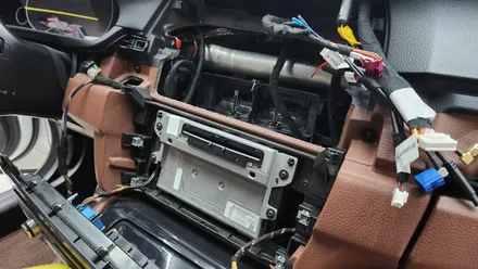 천안 아산 BMW 5시리즈 안드로이드 올인원 카플레이 15인치로 실내 품격 업그레이드