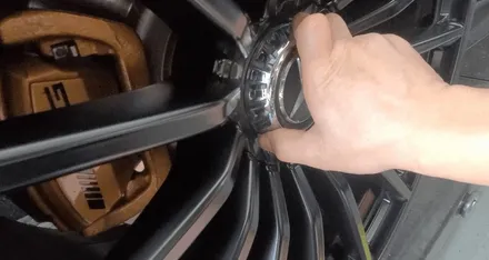 벤츠 AMG GT 휠 복원 휠도색 사고 수리 보험접수 아산 배방 탕정 천안