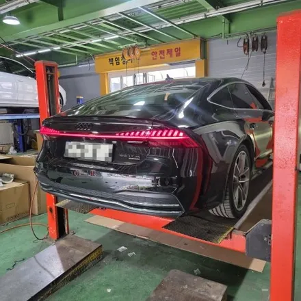 아우디 A7 4K 차량에 S7 룩 리어디퓨져 머플러팁 작업