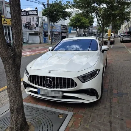 벤츠 CLS C257 차량에 GT세로그릴 및 그릴망 작업