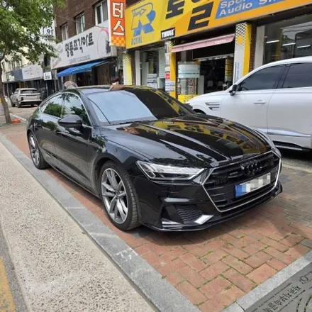 아우디 A7 4K 차량에 S7 룩 리어디퓨져 머플러팁 작업