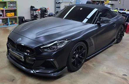 영종도자동차랩핑 BMW Z4 전체랩핑 오토벨벳필름 사틴 블랙 / 인천 서구 경서동