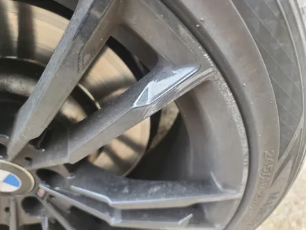 강남휠복원 BMW M550 검정유광휠 광택을 되찾았어요 / 수원, 화성