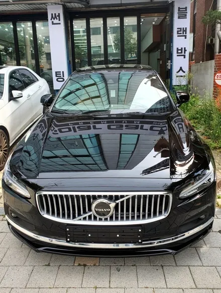 인천 신차패키지 볼보 S90 스미스클럽 FLUX 썬팅 시공