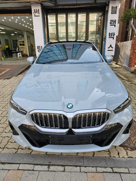 인천/부천 신차패키지 BMW 520i 후퍼옵틱 프리미엄 나노 세라믹 썬팅