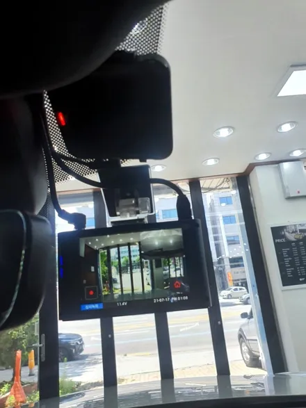 인천 신차패키지 남동구/부평/부천 아우디 Q5 블랙박스 아이나비 QXD5000 하이패스 매립