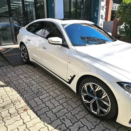 인천/부천 신차패키지 BMW i4 후퍼옵틱 클래식 썬팅